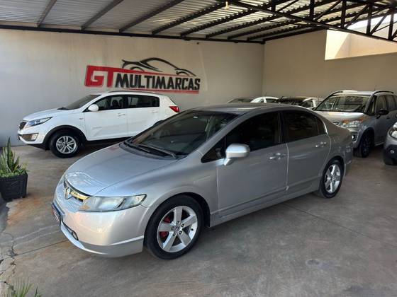 HONDA CIVIC 1.8 LXS 16V FLEX 4P AUTOMÁTICO